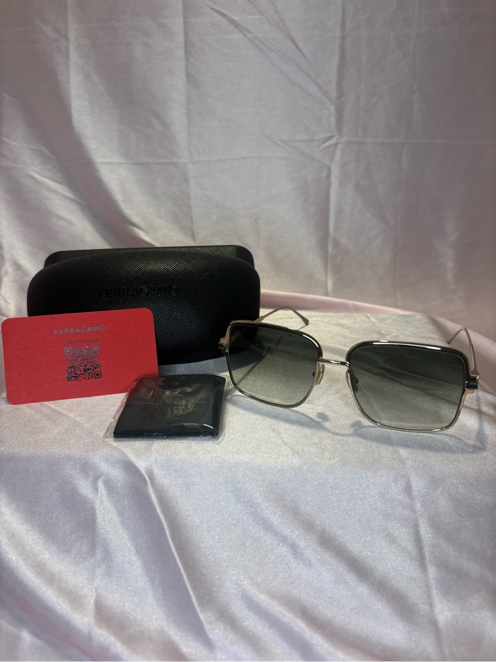 Salvatore Ferragamo Silver Metal Frame Sunglasses with Gray Gradient Lenses